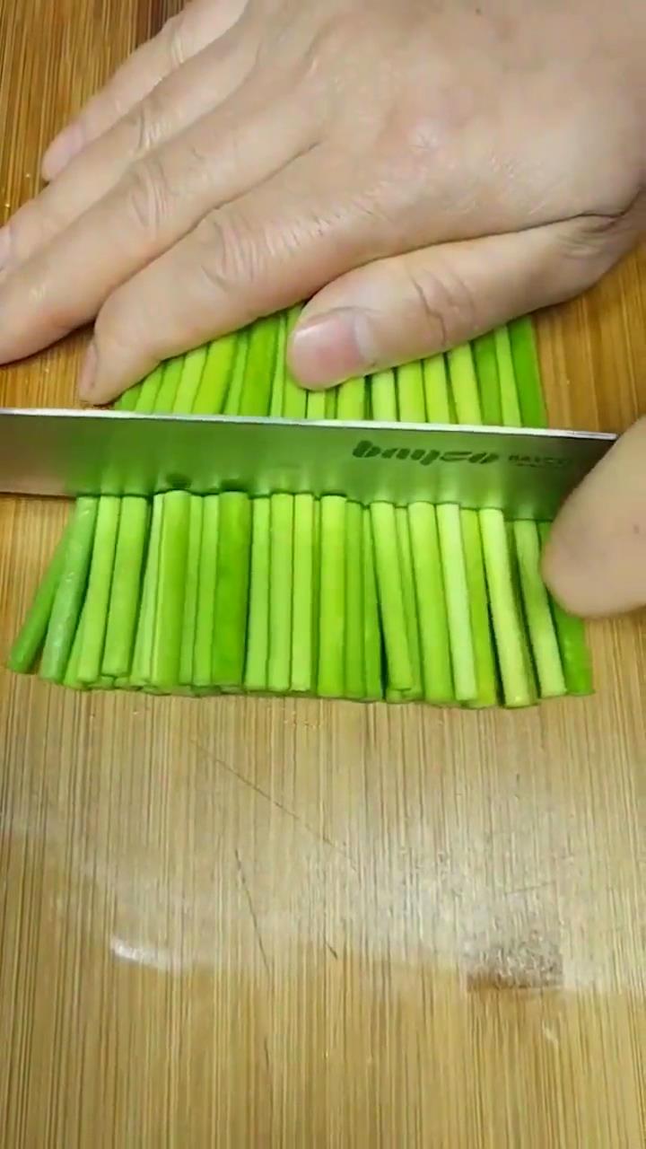 鱼香肉丝怎么做