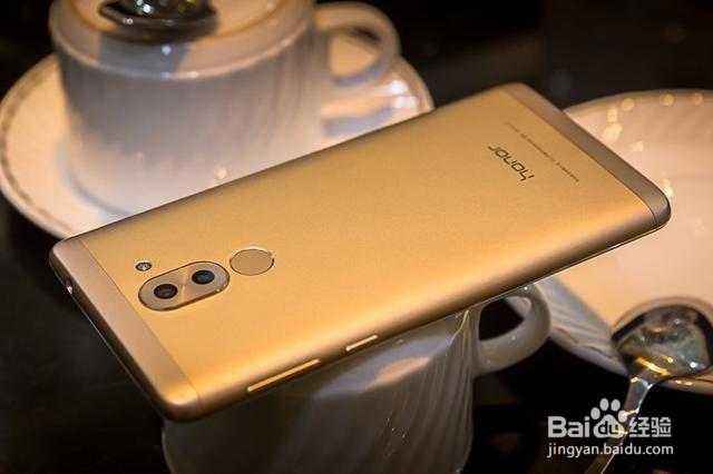 华为荣耀畅玩6X,玩起单反模式不服不行