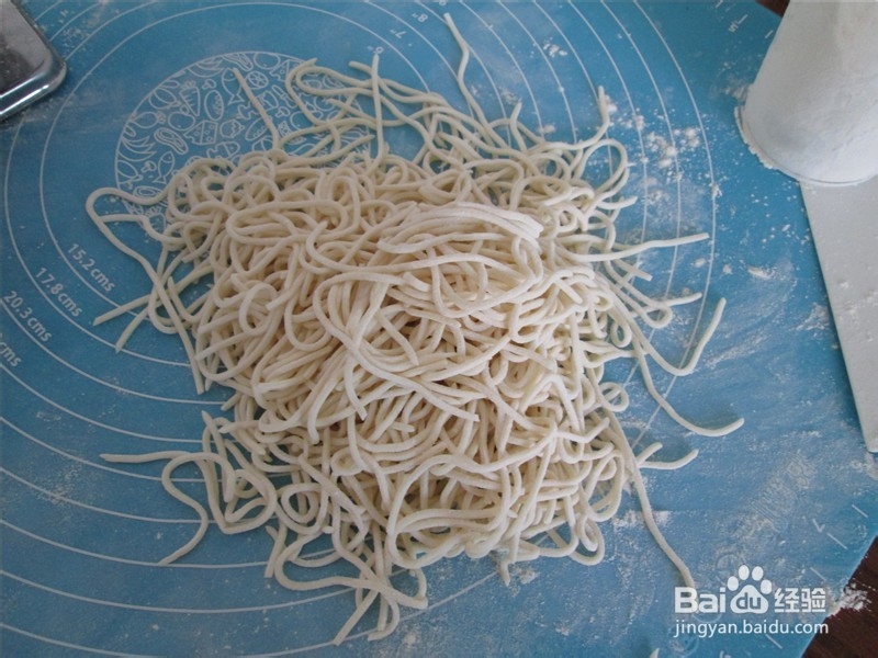 白灼油菜沙拉汁凉拌面