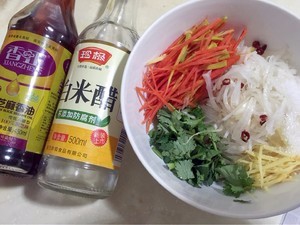 清脆爽口的凉拌萝卜丝怎么做详细教程