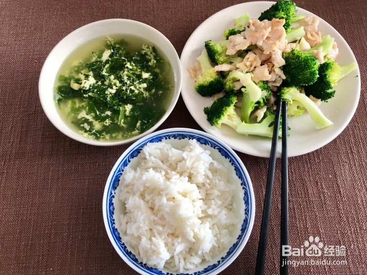 西兰花炒鸡肉怎么做才好吃