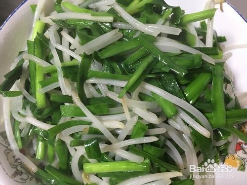 豆芽炒韭菜的做法