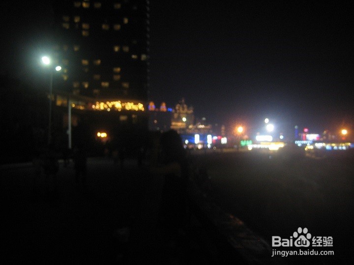夜间怎样拍远景和近景的画面