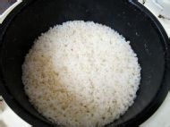 如何炒出色香味俱全的蛋炒饭