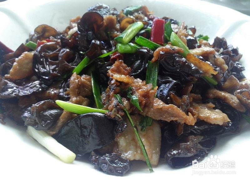 腊八蒜炒木耳的做法