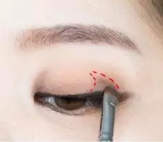 红豆妆怎么画好看？