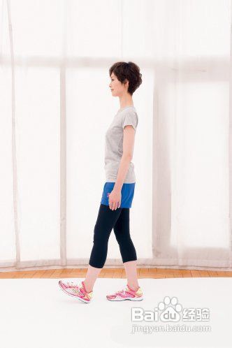 正确的走姿教你做个苗条气质美人、、