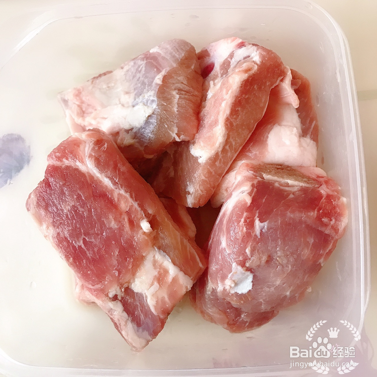 萝卜开小会排骨汤的做法