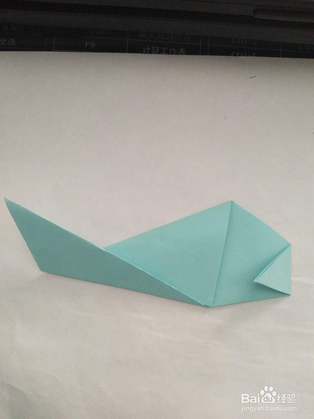 用彩纸如何折鲤鱼