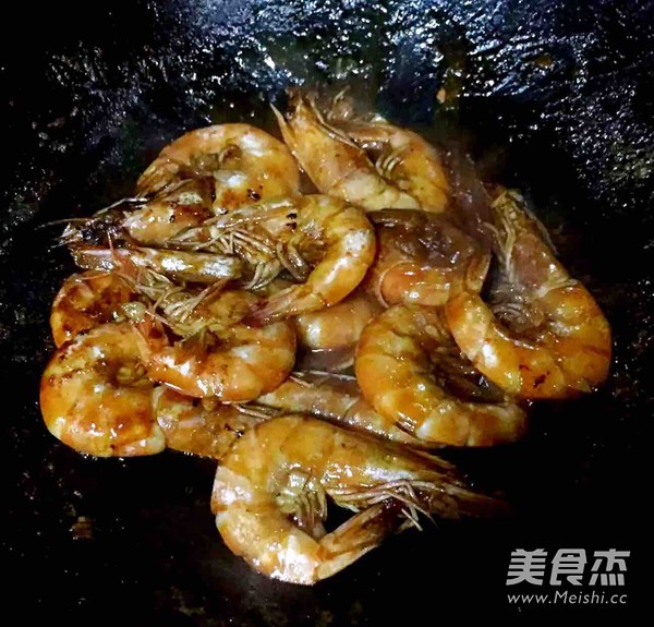 番茄㸆海虾的做法