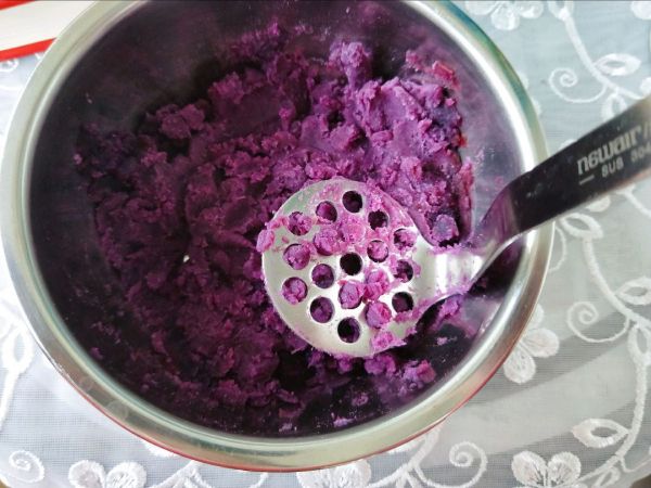 紫薯蜂蜜软欧包