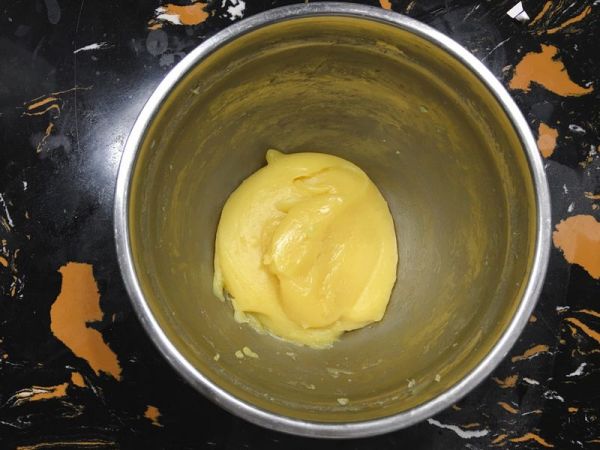 抹茶奶黄冰皮月饼