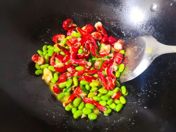 家乐酸汤小龙虾煮毛豆
