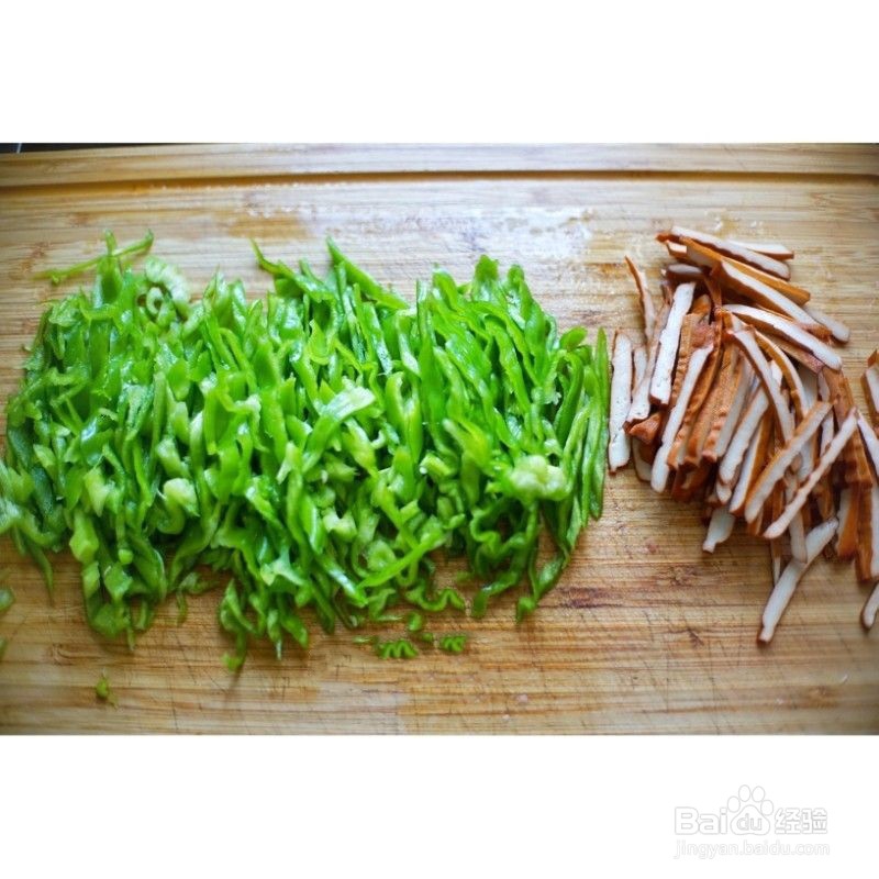 榨菜青椒炒香干怎么做