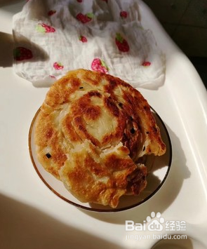葱油饼的简单做法
