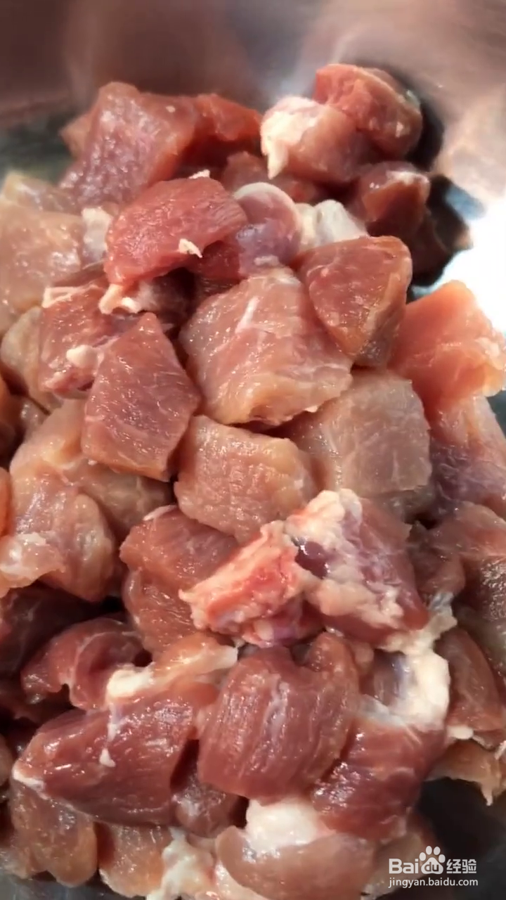 如何制作好吃的糖醋肉丁
