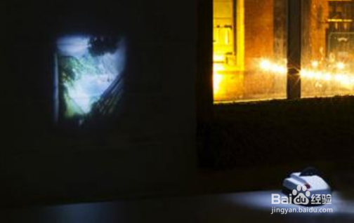 到底买投影仪好还是买CVTOUCH会议平板好