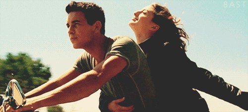 如何判断男生心里是否有了喜欢的人？