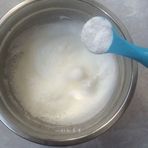 原味戚风蛋糕卷