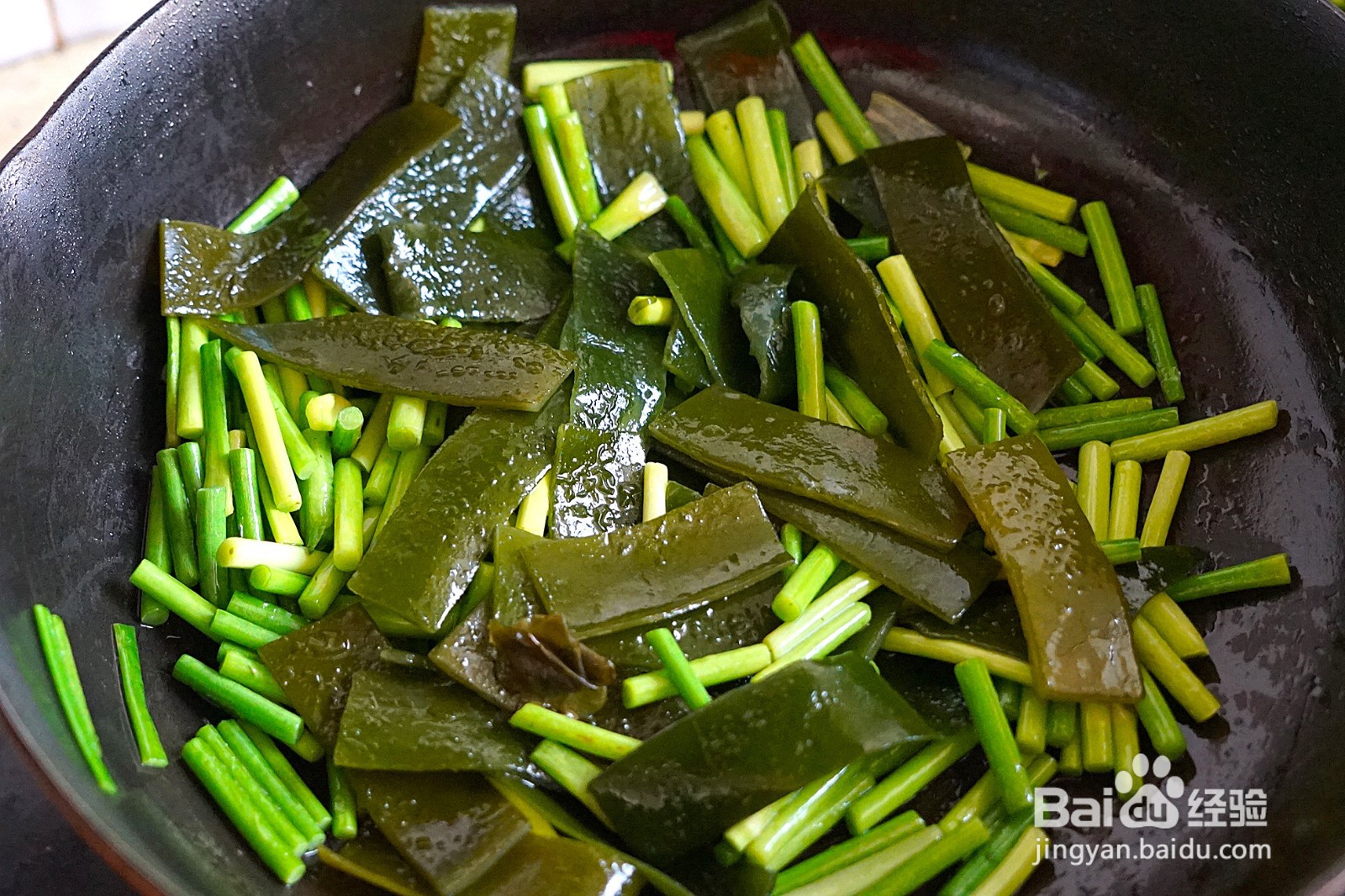 海带炒蒜苗的做法