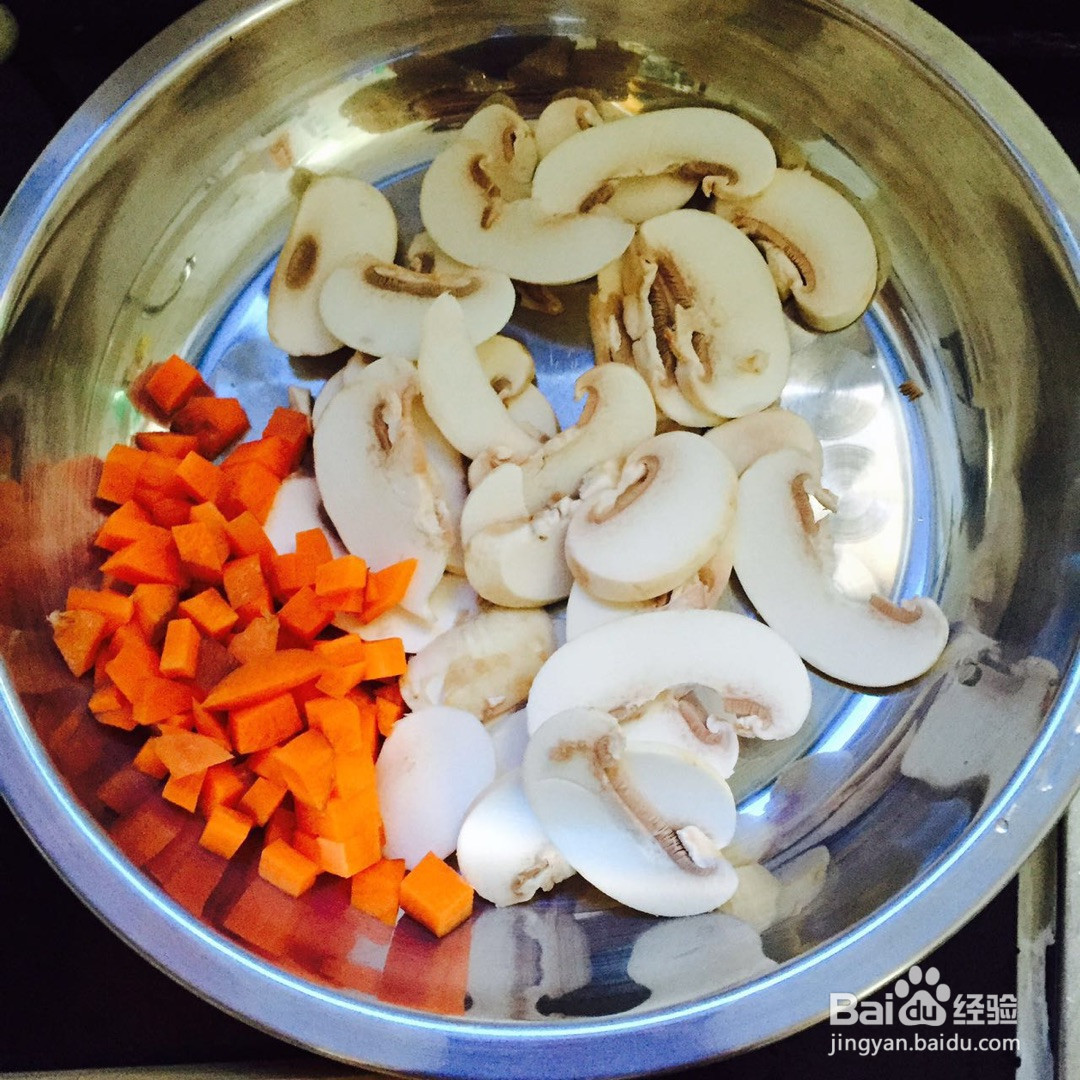 培根蘑菇披萨的做法