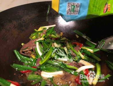 大蒜炒鸭肫的做法