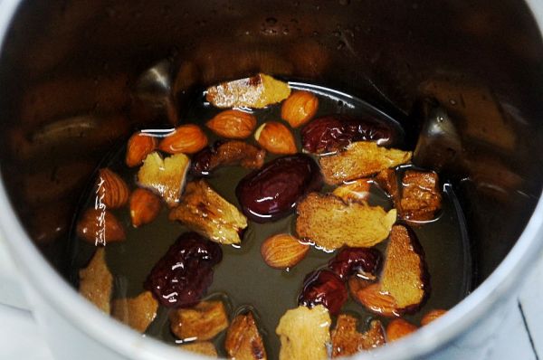 红枣杏仁杂粮羹