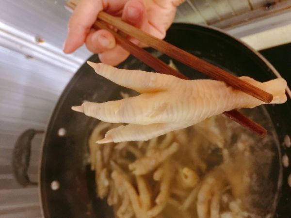 夏日必备凉拌鸡爪