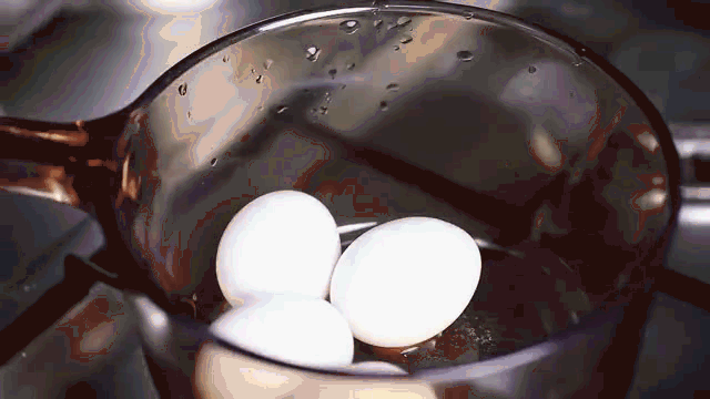 你知道怎么剥鸡蛋吗?