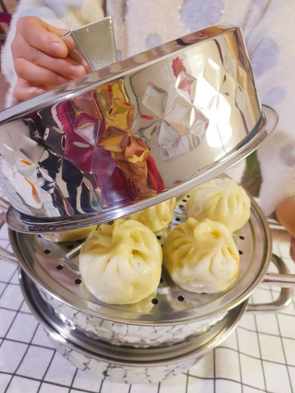 猪肉荠菜馅包子