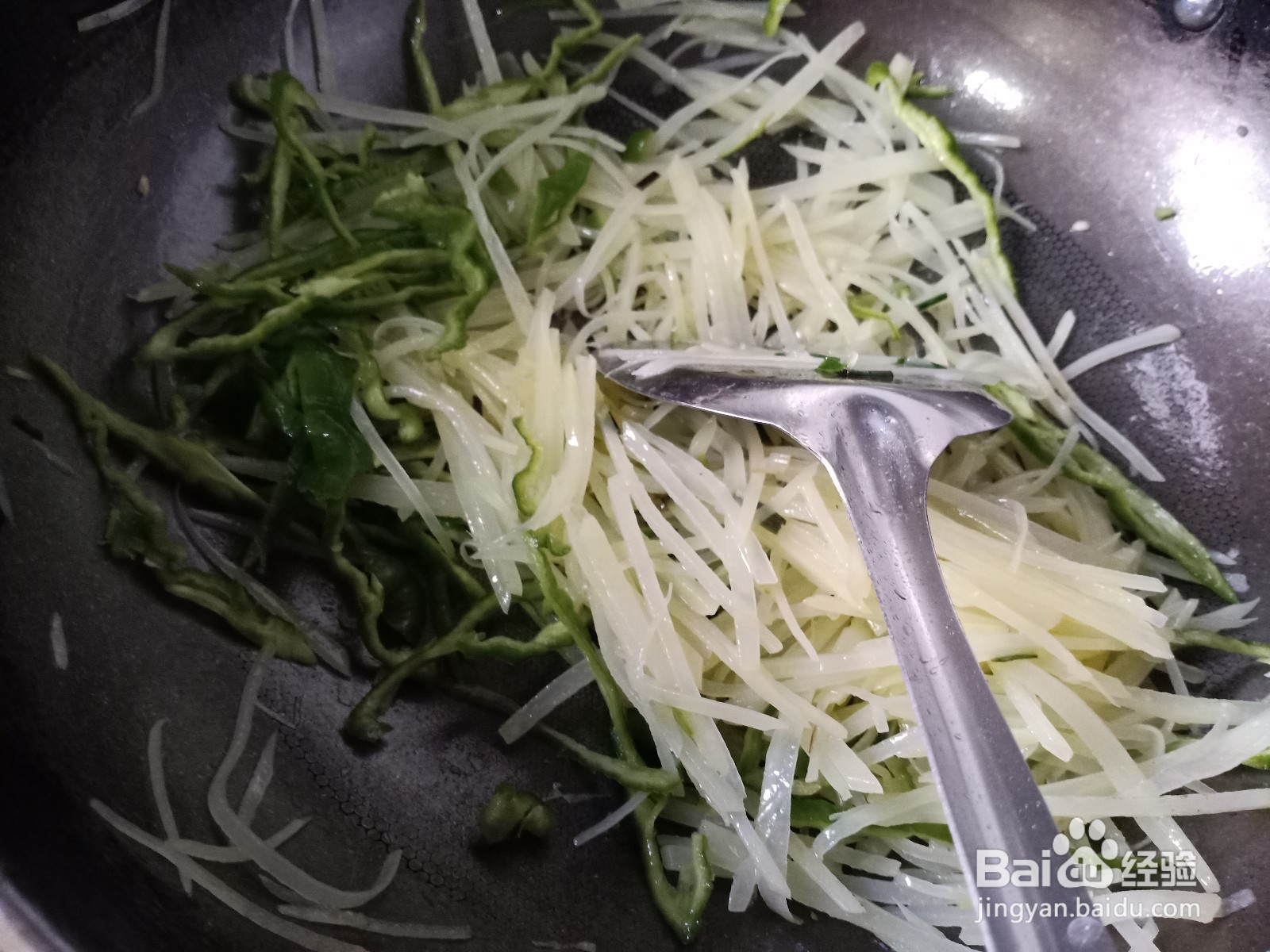 爆炒火腿土豆丝