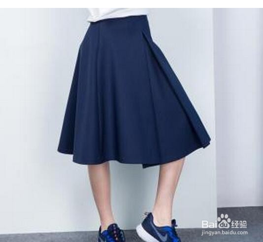 大腿粗的女孩子怎样选择适合自己的服装？