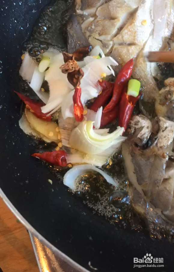 啤酒烧晶鱼的做法