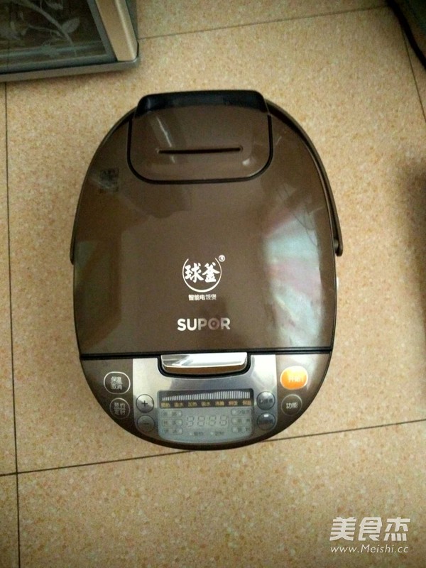 枸杞大米莲子粥