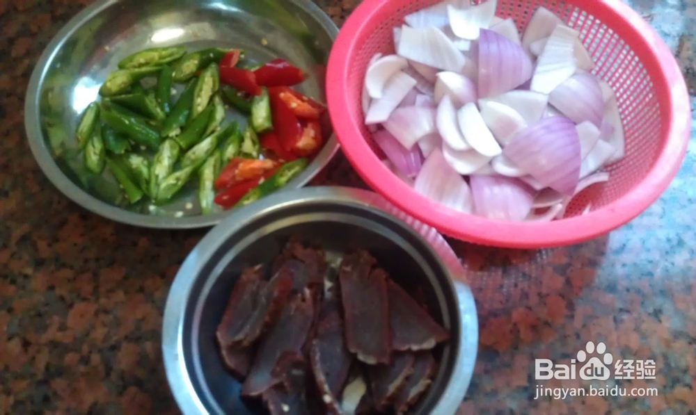葱烧腊牛肉怎么做