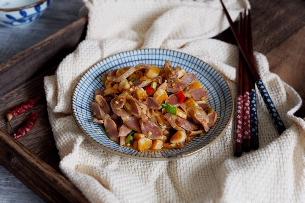 泡椒藕带炒鸡胗