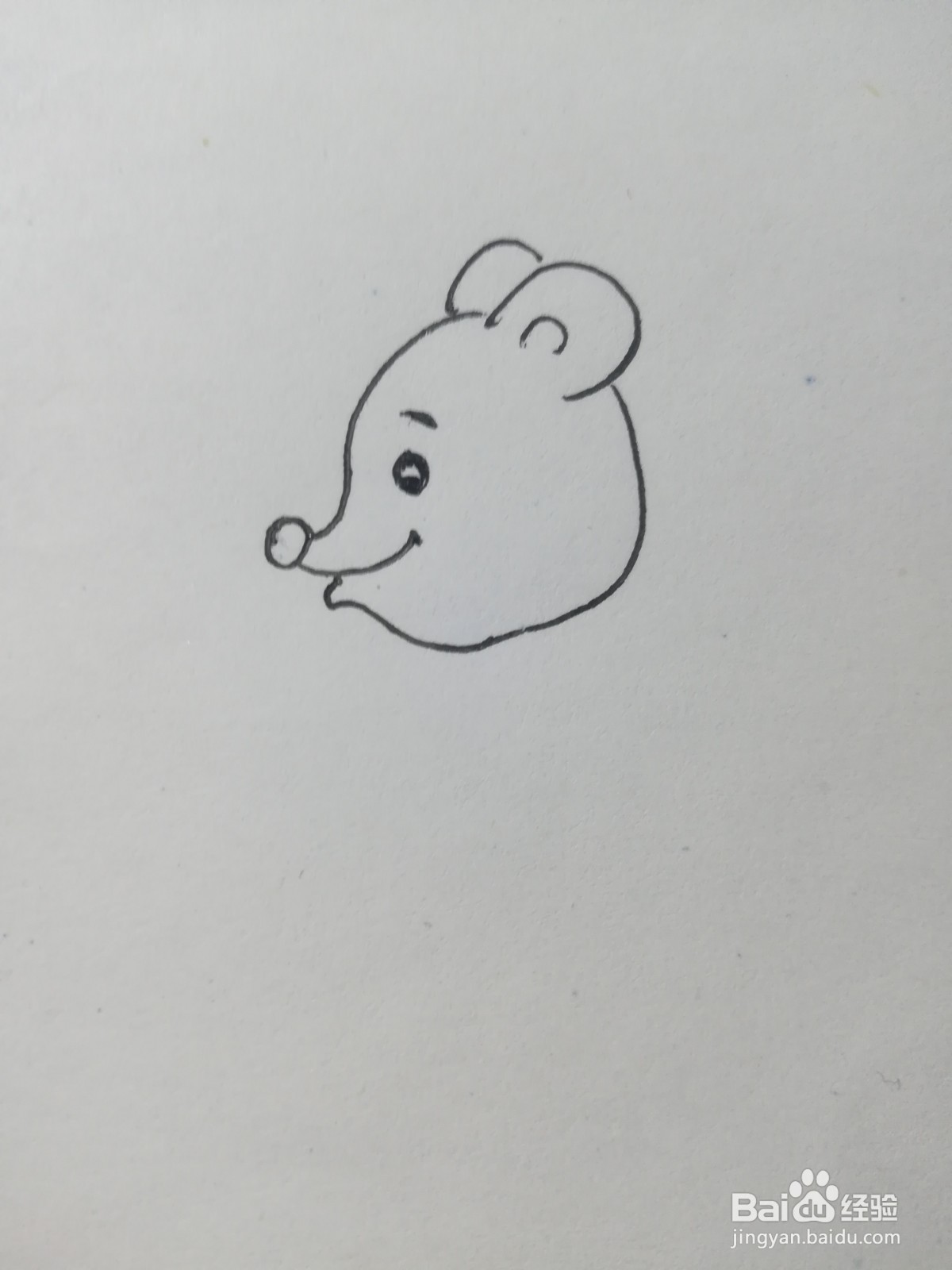 怎么画踢球的小老鼠简笔画