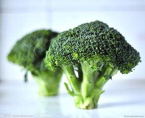 教你如何吃掉皱纹和色斑