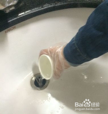 马桶堵了怎么办？