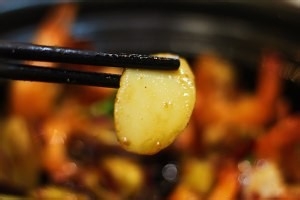 香辣大虾干锅怎么做色香味俱佳