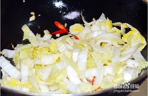 白菜这样做真好吃，又酸又辣很下饭