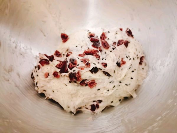 蔓越莓黑芝麻面包