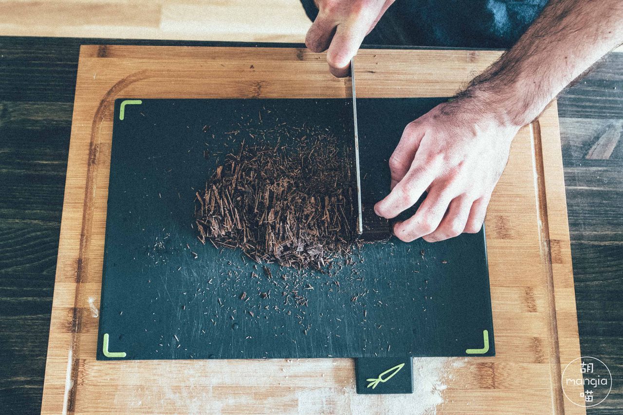 在家也能做美味的巧克力面包卷,十分好吃!