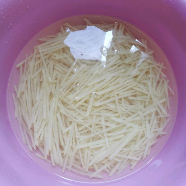 家常爆炒土豆丝