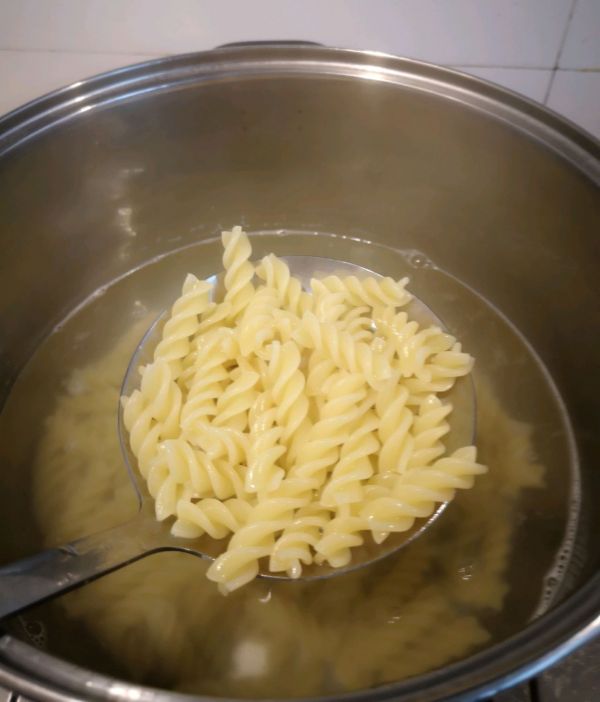 菌菇番茄牛肉丸意面