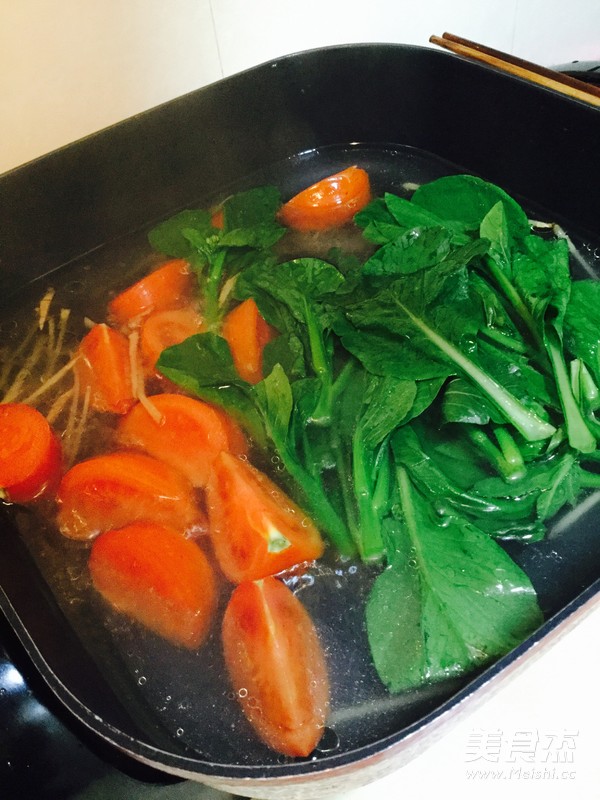 番茄菜心面的做法