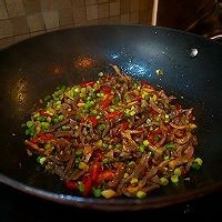 如何做蒜薹炒鸡胗