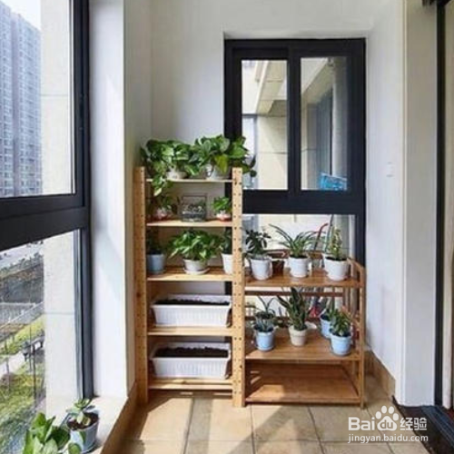 阳台巧妙改成卫生间