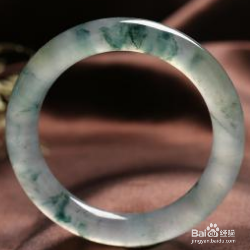翡翠镯子怎么养出水头