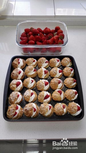 高颜值草莓泡芙